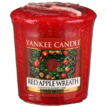 Yankee Candle Votive Candle Red Apple Wreath