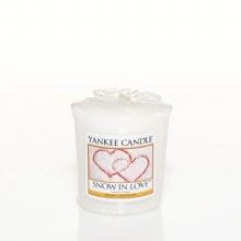 Yankee Candle Votive Candle Snow in Love