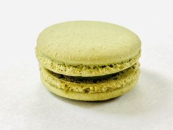 French Macaron Pistachio