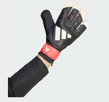 Additional picture of Adidas Predator Glove Training