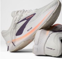 Additional picture of Brooks Revel Max 4 White