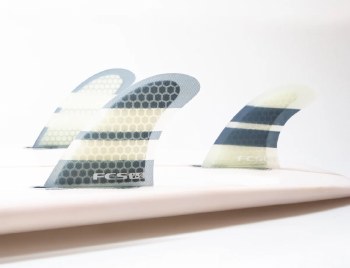 FCS V2 PC TRI FIN SET MEDIUM