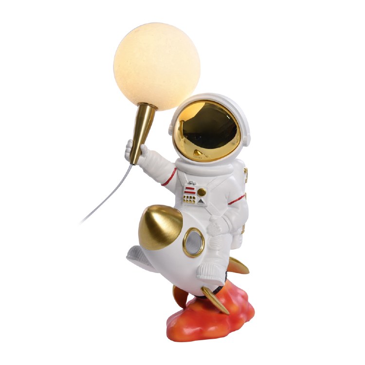 ASTRONAUT ON ROCKET USB  LAMP