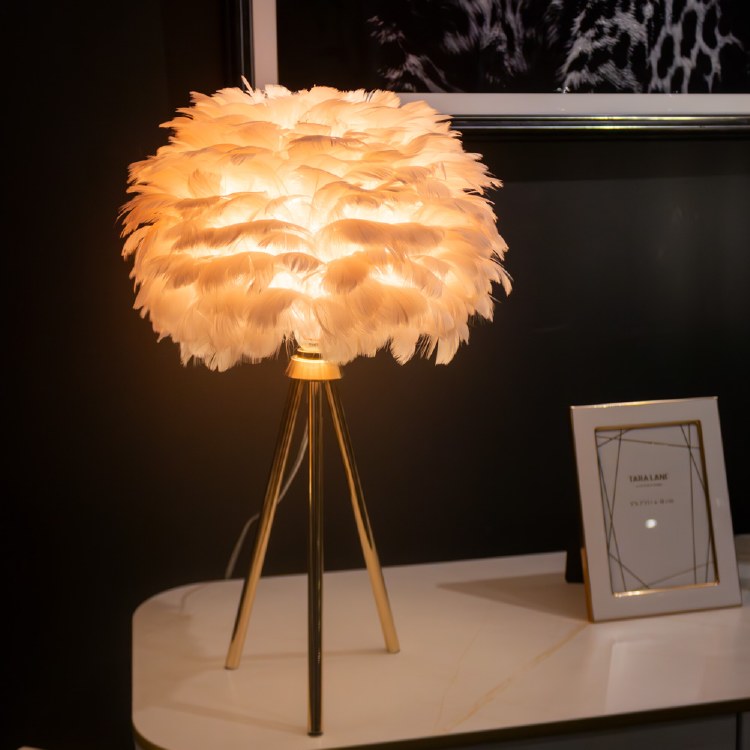 FEATHER TABLE LAMP PINK 50CM