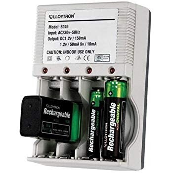 LLOYTRON UNIVERSAL BATTERY CHARGER