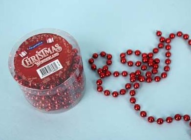 CHRISTMAS WONDERLAND RED BEAD GARLAND IN TUB 8MM X 5M