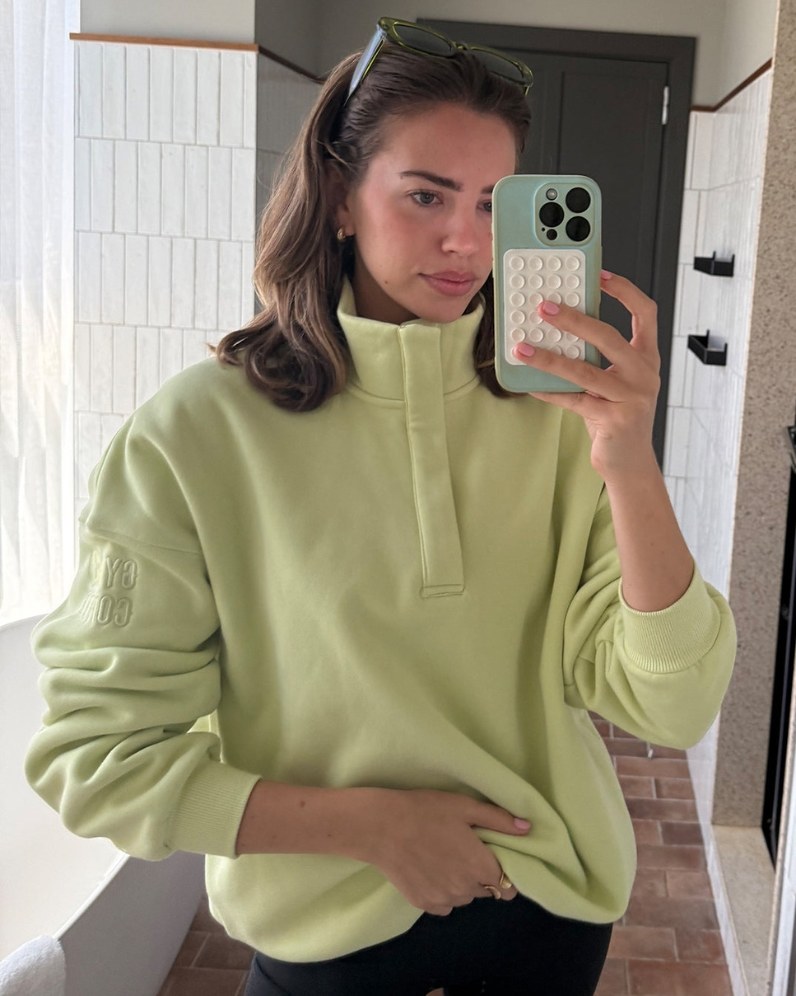 Snap Sierra Sweatshirt