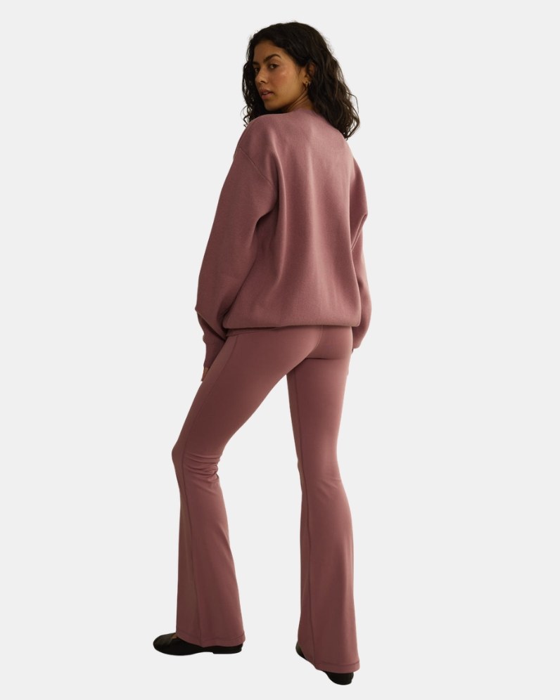 Soft Motion Flare Leggings