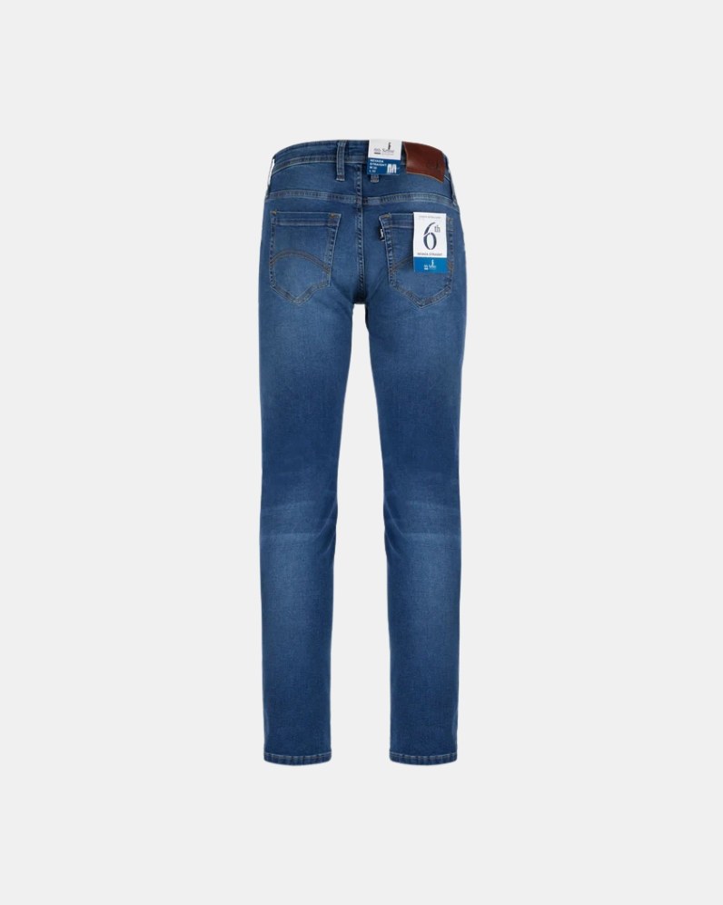Nevada Straight Jeans