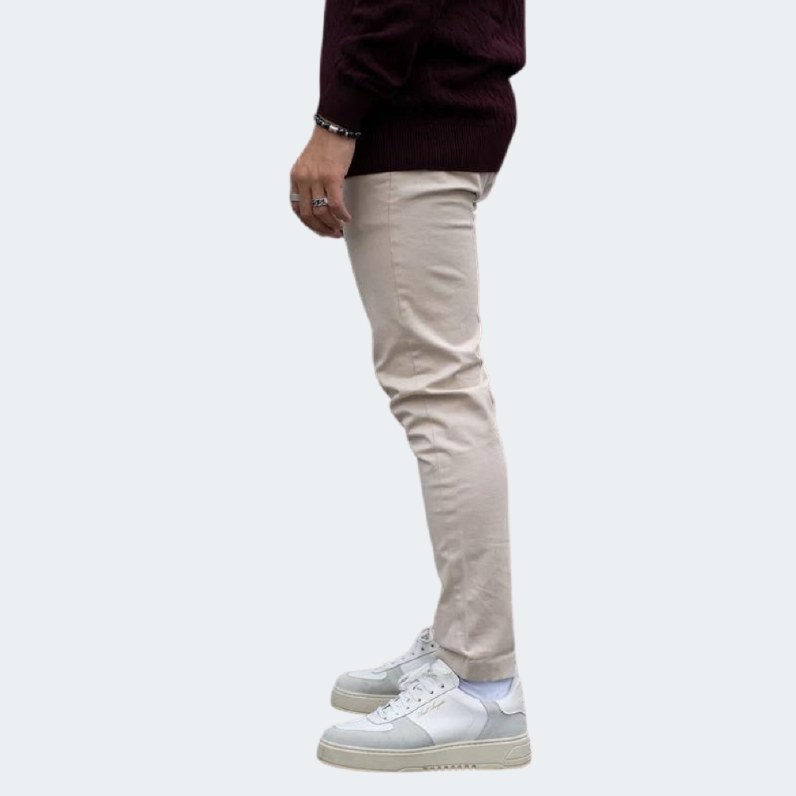 Slim Chino