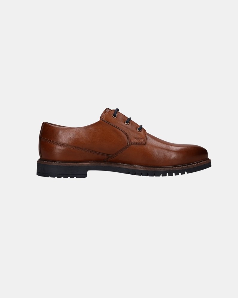 Caj Shoe