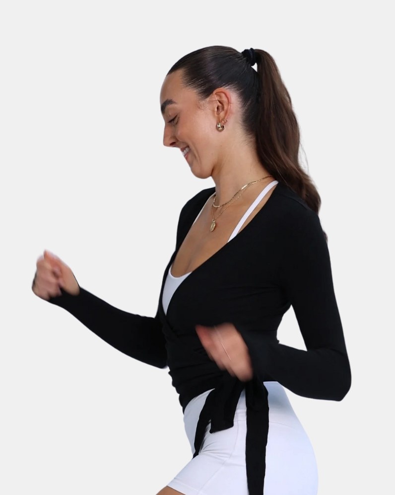 Ailínithe Wrap Top
