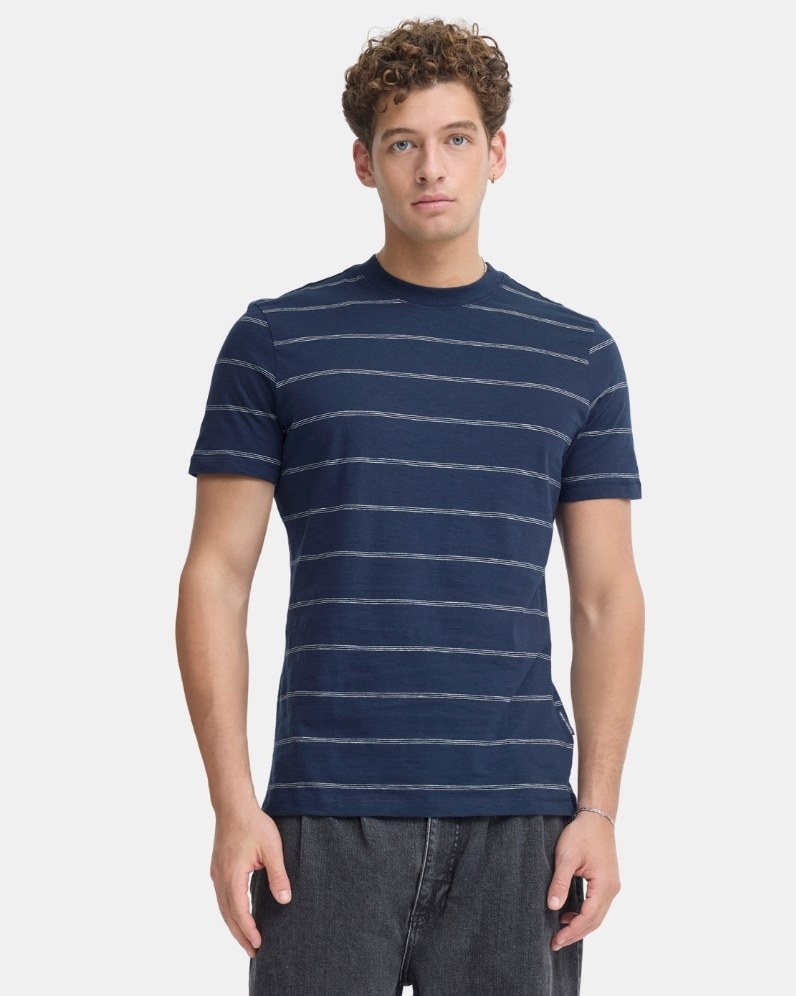 Flie T-Shirt thumbnail