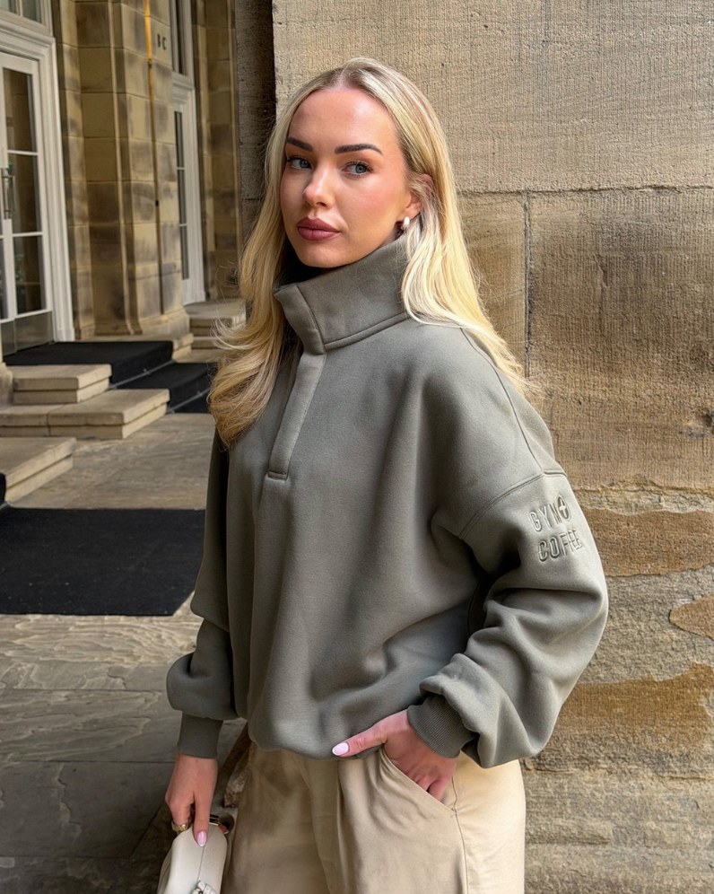 Snap Sierra Sweatshirt thumbnail
