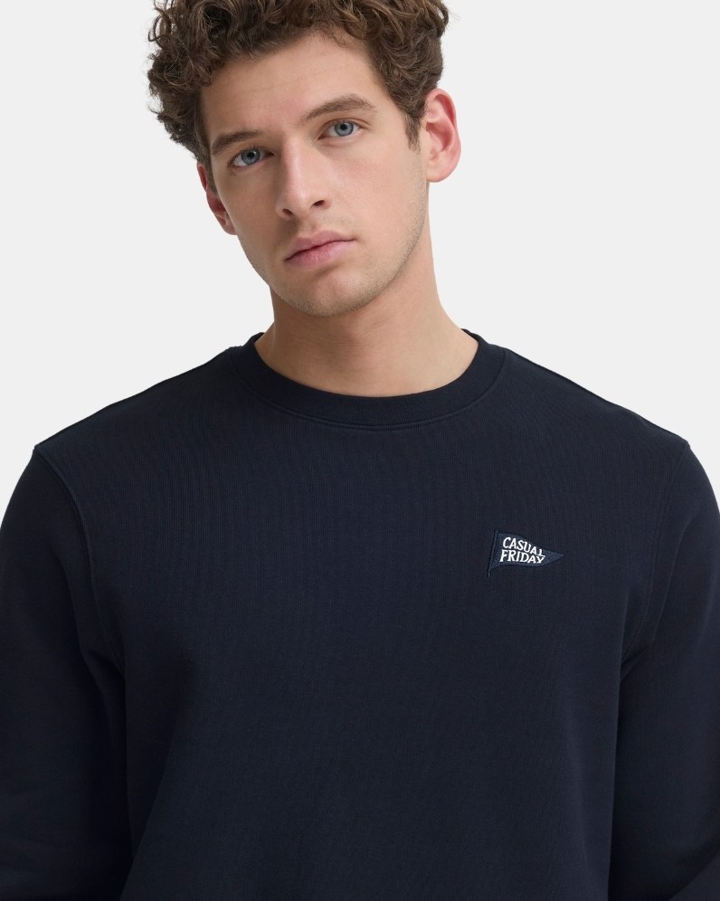 Skovlund Sweater thumbnail