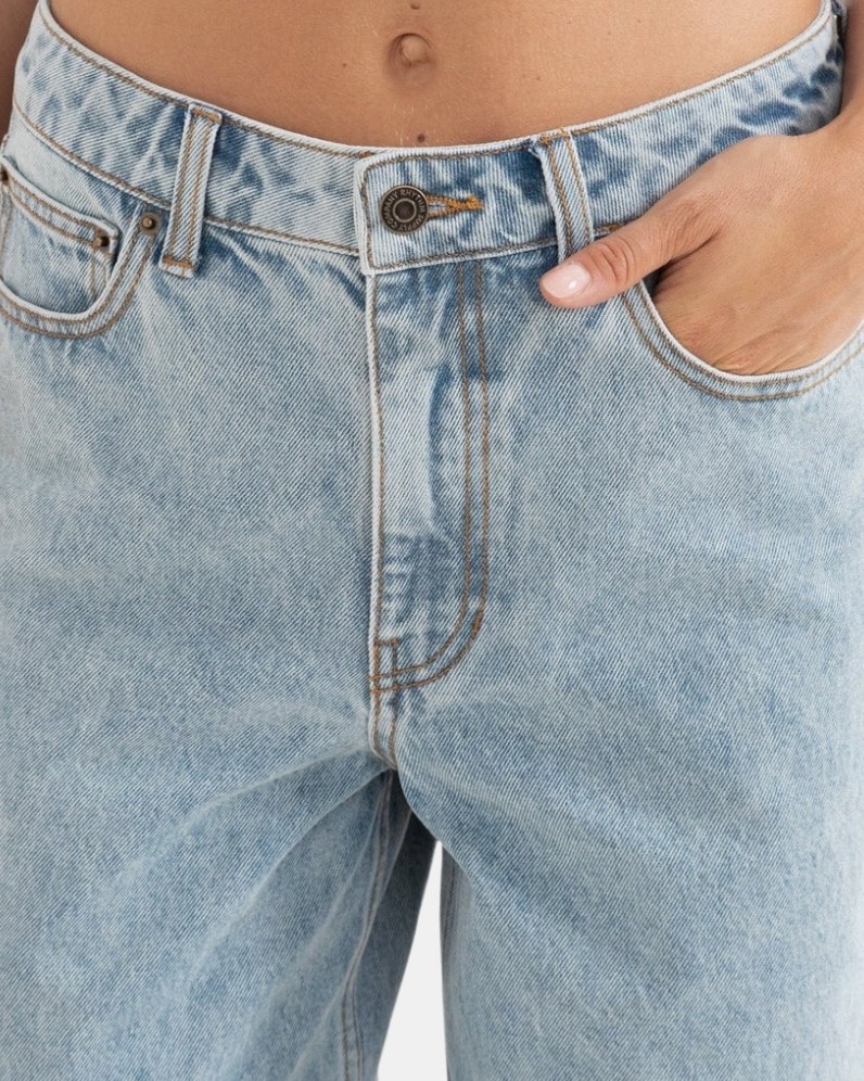 Boyfriend Jeans thumbnail