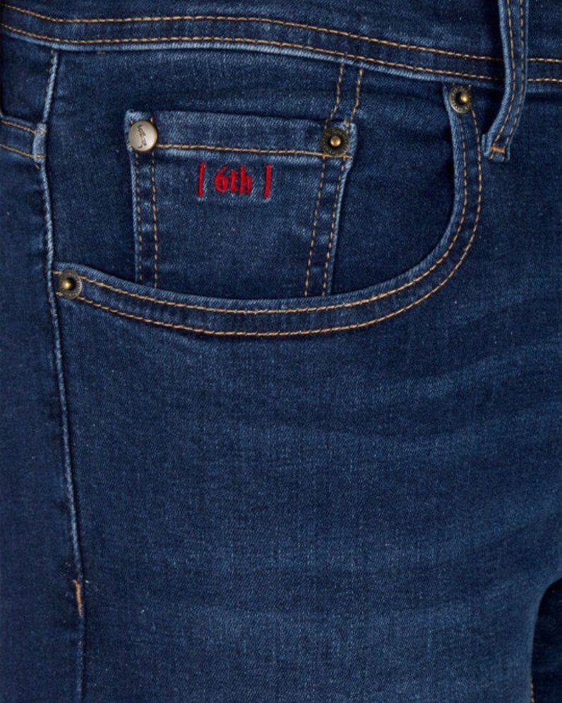 Nevada Straight Jeans thumbnail
