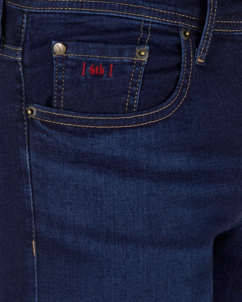 Nevada Straight Jeans thumbnail
