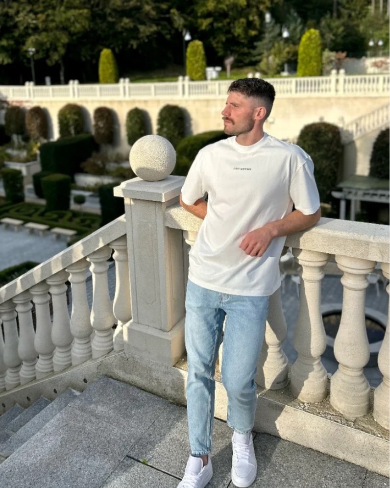 Oversized Tee thumbnail