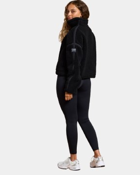 Industry Fleece Half Zip thumbnail