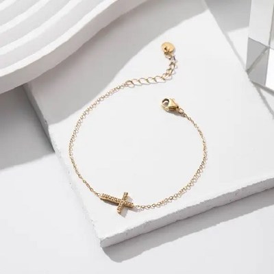 Cross Bracelet Gold Wp