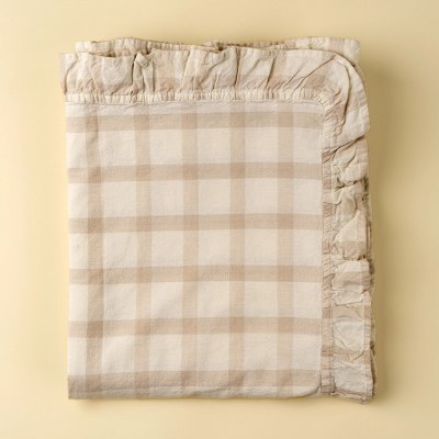 Somerset Ruffle Tablecover