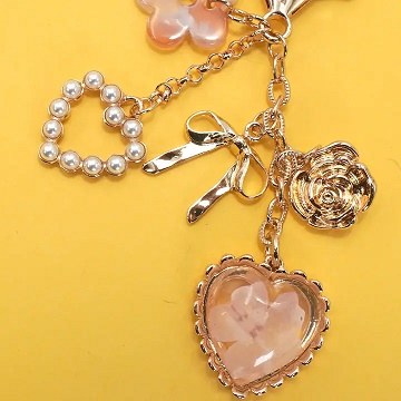 Key/purse Charm Flower Heart