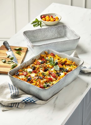 Stinson Stoneware Baker Medium