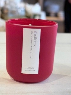 Mistletoe Candle Red 2oz