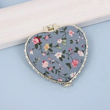 Compact Mirror Heart Blue