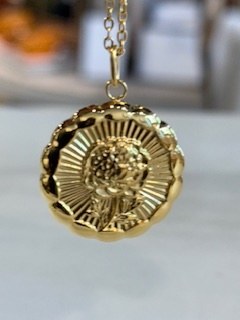 Flower Pendant Necklace Gold