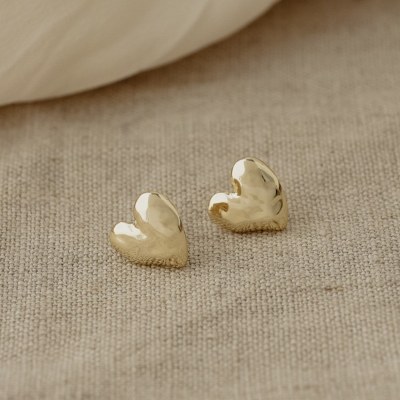 Earrings Heart Studs Gold
