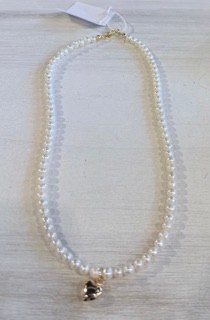 Pearl Necklace Gold Puff Heart