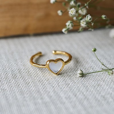 Sweetheart Ring Mother Pearl