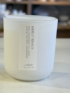 Winter Kisses Candle 2oz