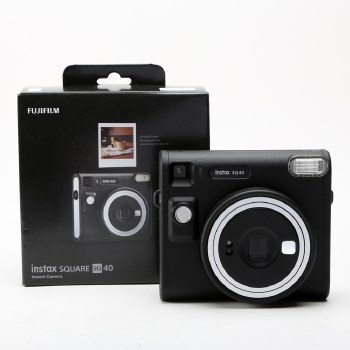 FUJI INSTAX SQ 40 CAMERA