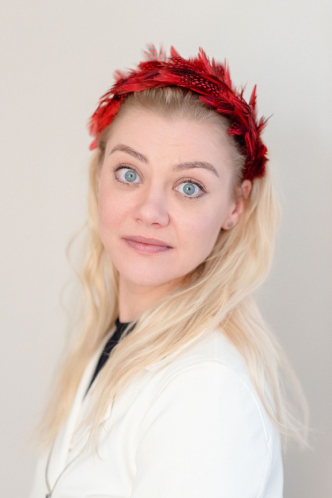Post Box Red Feather Headband 60 mm - V 