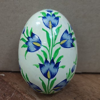 New Cream Bluebell Hand Crafted Egg 70 mm