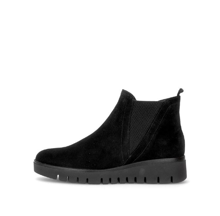 8015 Black Suede Ankle Boot