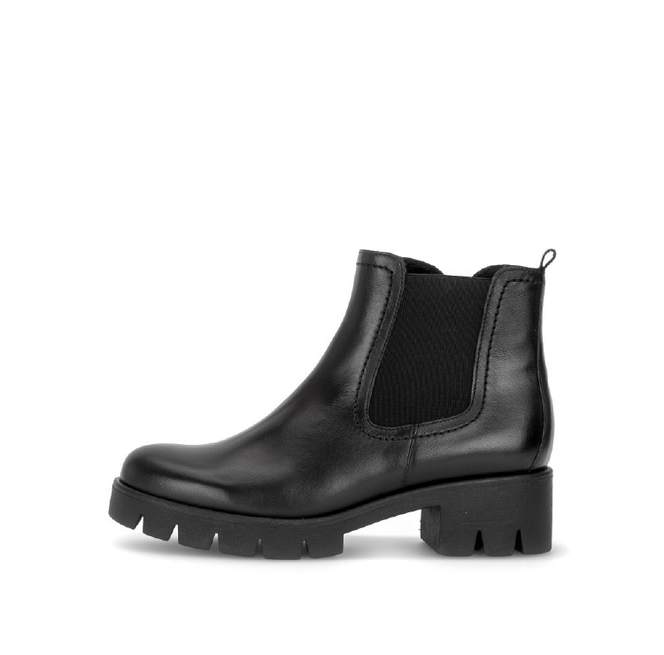 8018 Black Leather Ankle Boot
