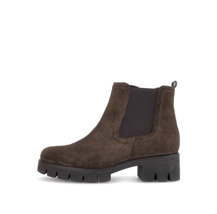 8018 English Brown Suede Ankle