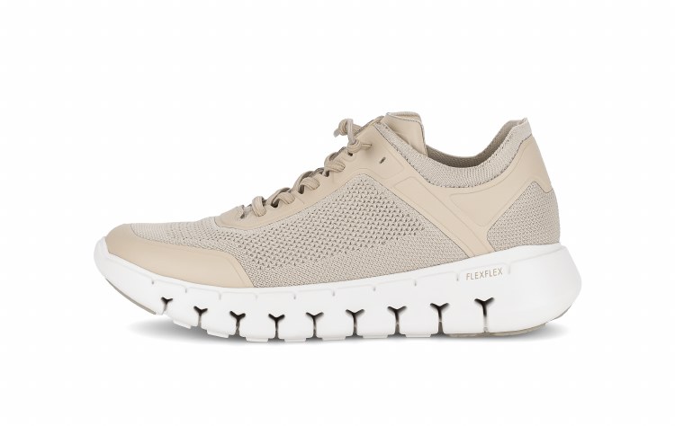 83.250 Silk Trainer 7 UK / 41