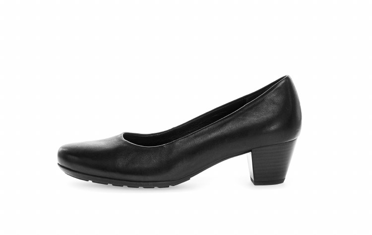 Black Leather Court 7.5