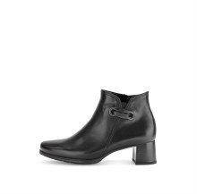 72.827 Black Leather 4.5 UK /