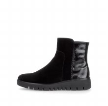Additional picture of 8015 Black Ankle Boot