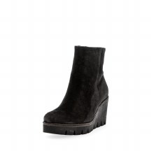 Additional picture of 74.780 Black Suede 4.5 UK / 37