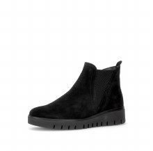 Additional picture of 8015 Black Suede Ankle Boot