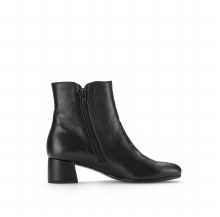 Additional picture of 75.680 Black Leather 8 UK / 42