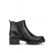 Additional picture of 8018 Black Leather Ankle Boot