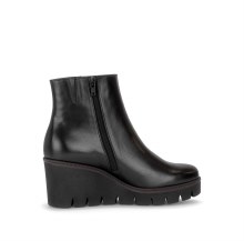 Additional picture of 8045 Black Leather Wedge